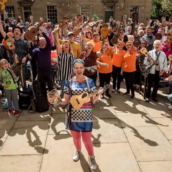 Meet your Posher, Mim - Picture 2 of 4